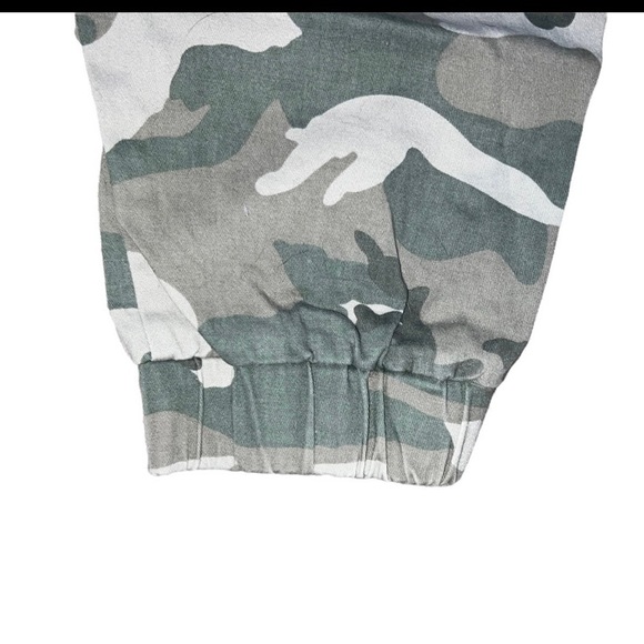 Camouflage pull-on pants - Picture 3 of 4